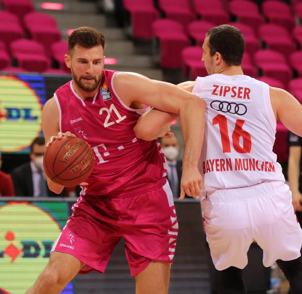 他们不仅关 他们不仅关