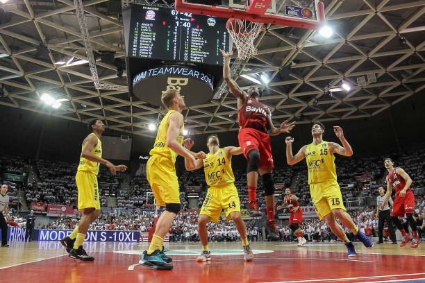 失误频发 失误频发