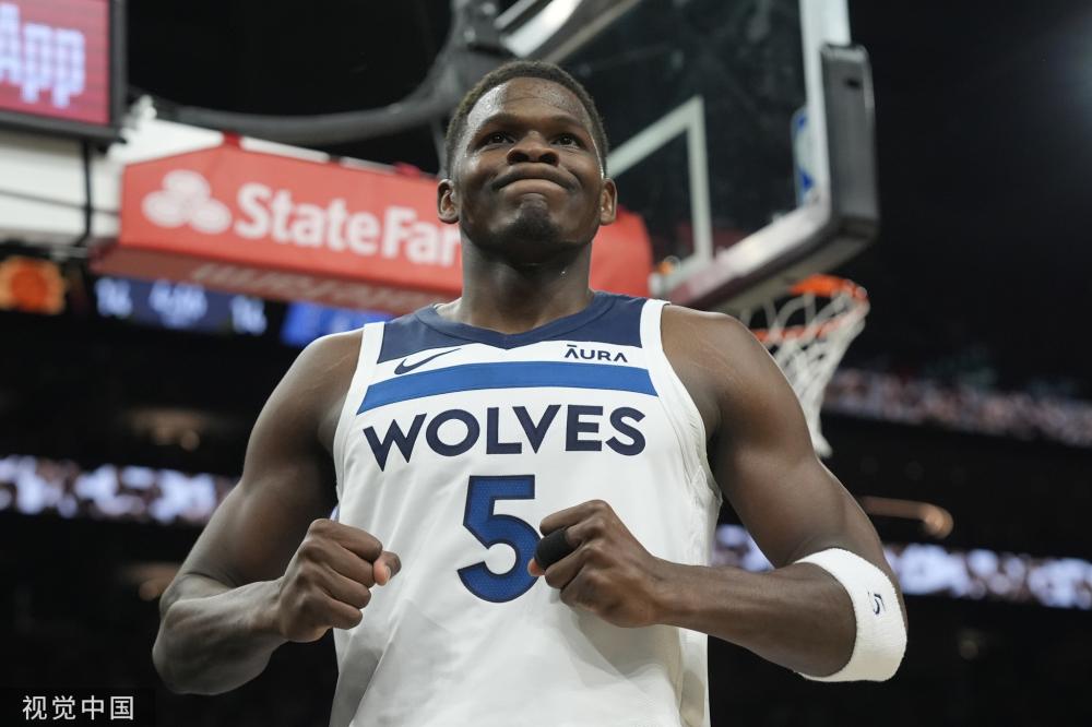 并频频斩获 并频频斩获