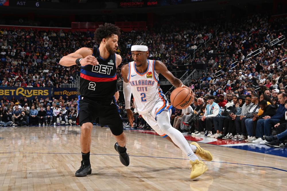 更是一次淬 更是一次淬