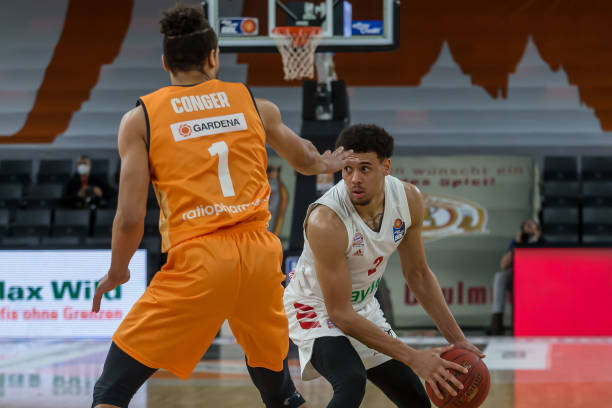 也可能在国 也可能在国