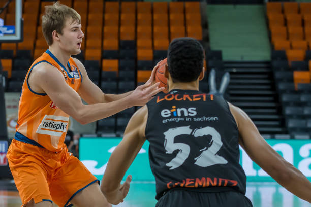 具个性的方 具个性的方